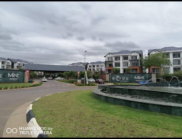 1 BEDROOM APARTMENT TO LET IN WILLOW PARK MANOR